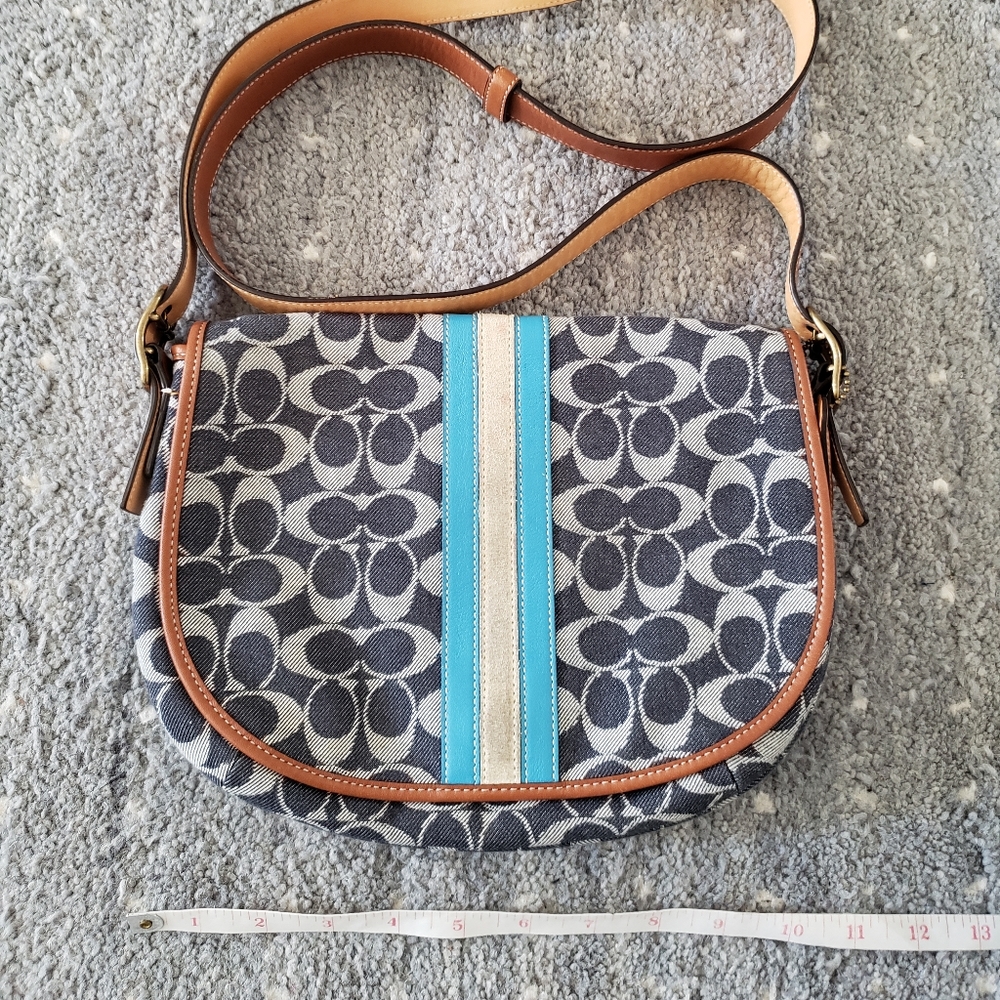 Vintage Coach crossbody bag